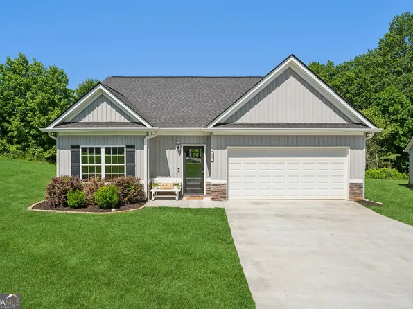 372 Highland Pointe Dr, Alto, GA 30510