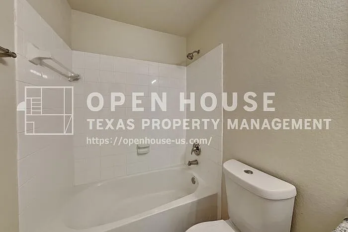175 Merryweather Pl — Photo 16