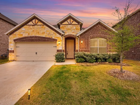 541 Breeds Hill Rd, Little Elm, TX 75068