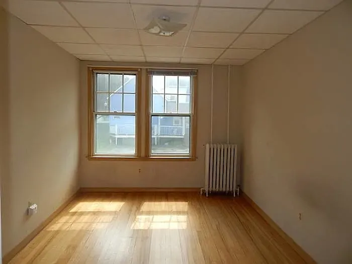 169 College St #6 — Photo 12
