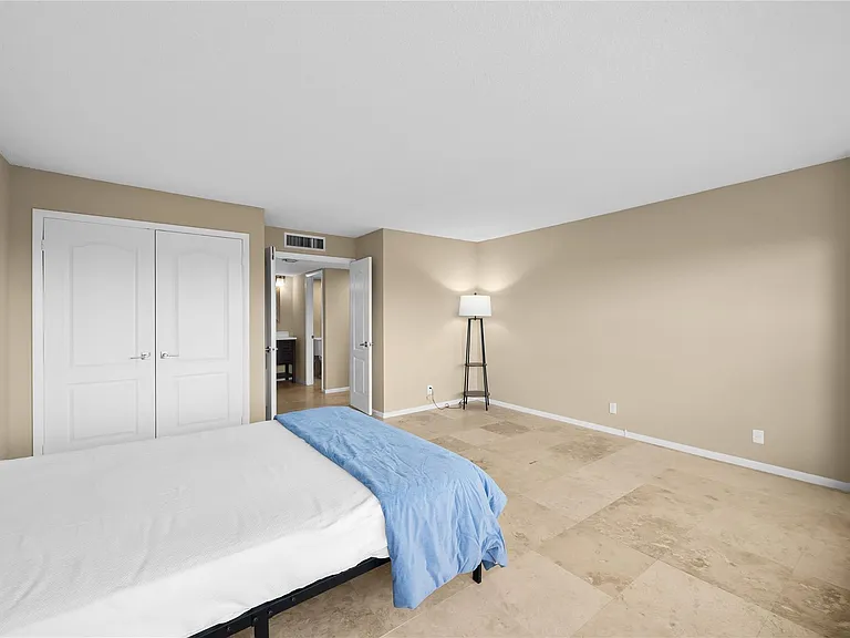 3900 Galt Ocean Dr #309 — Photo 13
