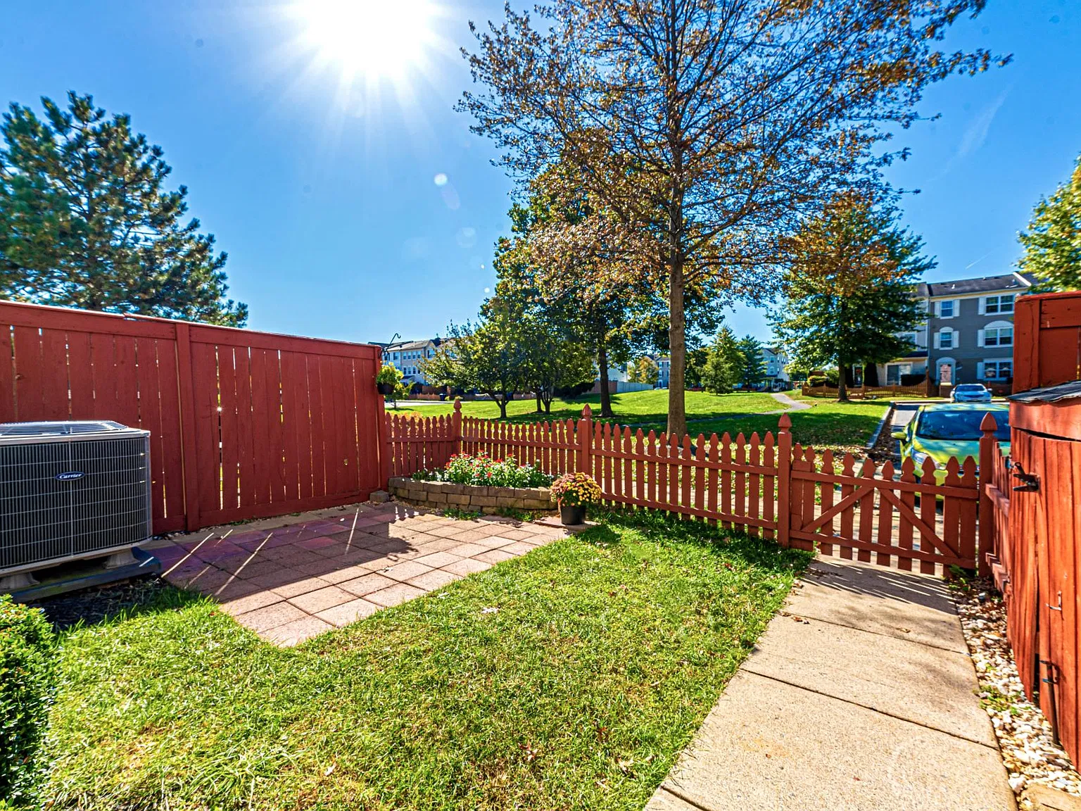 3 bed, 2.5 bath, 1768 sqft, $2,250 — Photo 3
