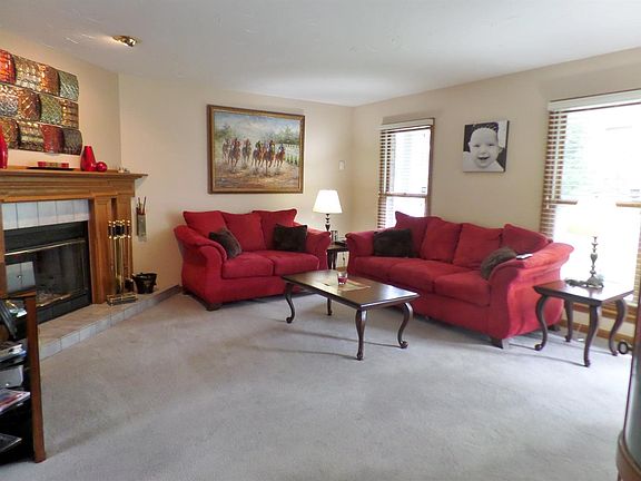 4th image of 1818 Tuxworth Ave #2