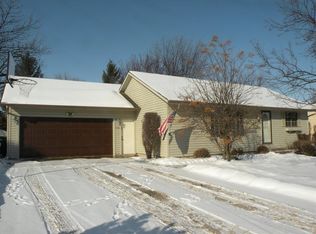 412 Stoney Point Rd SW, Hutchinson, MN 55350