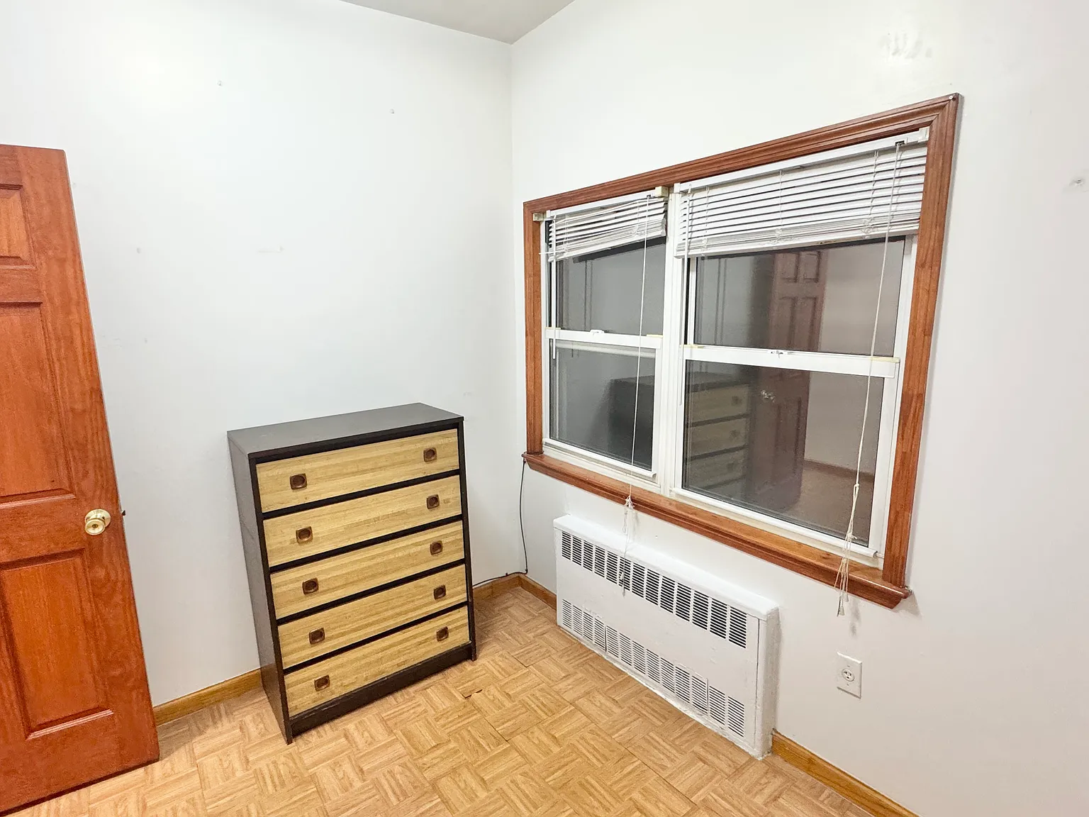3 bed, 850 sqft, $2,500 — Photo 4