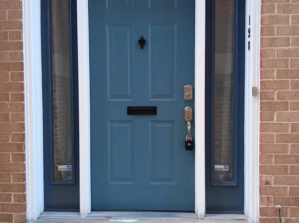128 W Barre St #R34, Baltimore, MD 21201