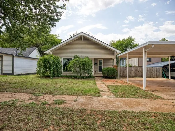 212 S 9th St, Kingfisher, OK 73750