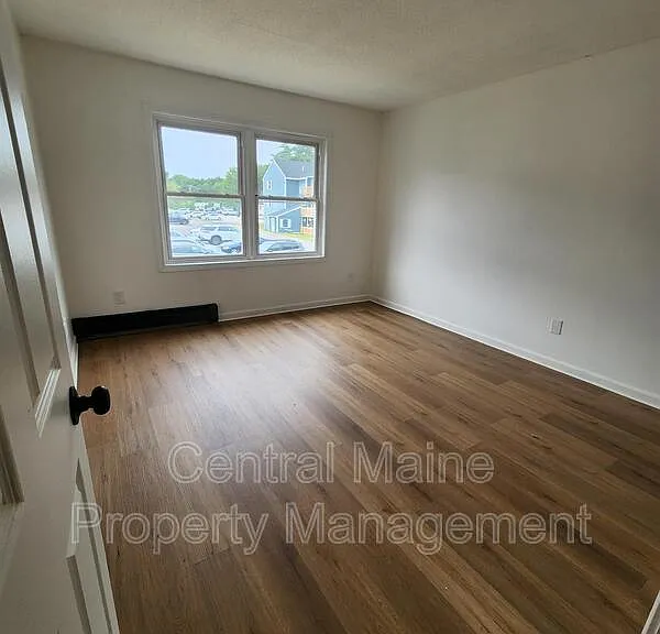 39 Northern Avenue Hts #5 — Photo 8