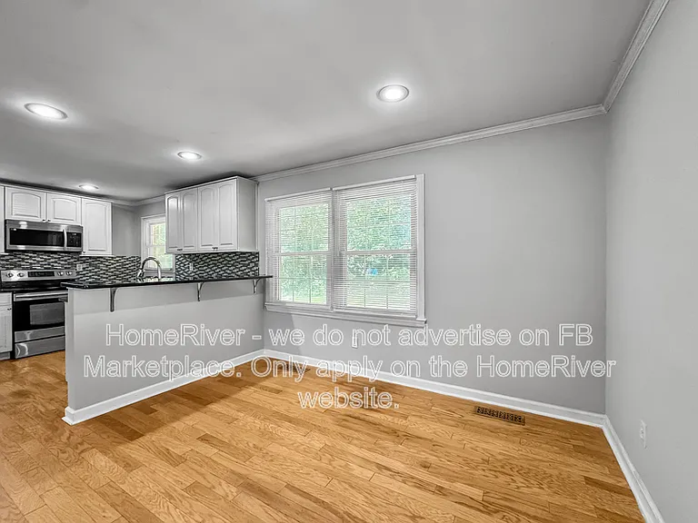 610 Hopkins Rd — Photo 5