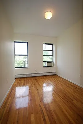 Rented by Lucien Perry | media 25