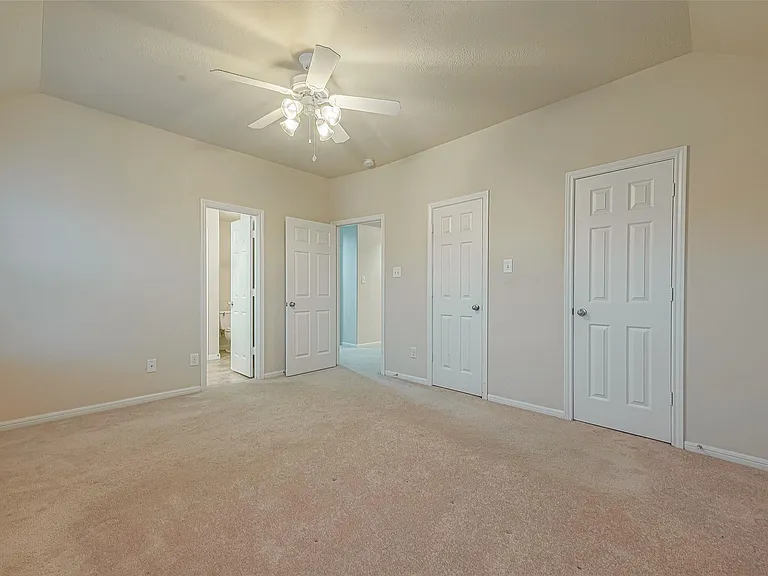 6352 Austinville Dr — Photo 26