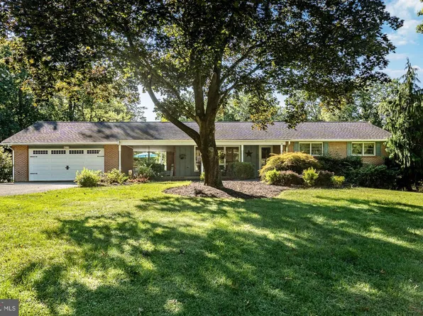 4331 E Campbell Rd, Pennsburg, PA 18073