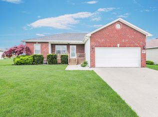 693 Kenneth Ln, Fulton, MO 65251