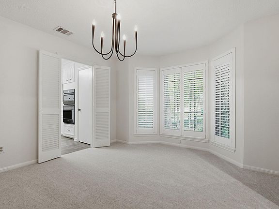5th image of 9 N Havenridge Dr