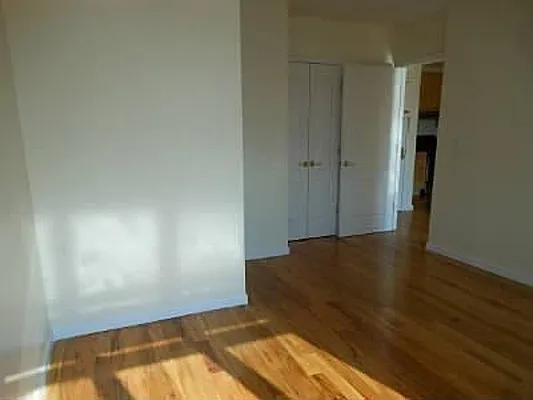 Rented by Farran & Associates | media 32