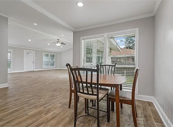 5th image of 107 Kenneth Dr