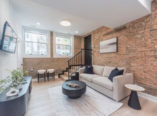 1037 W Byron St APT G, Chicago, IL 60613