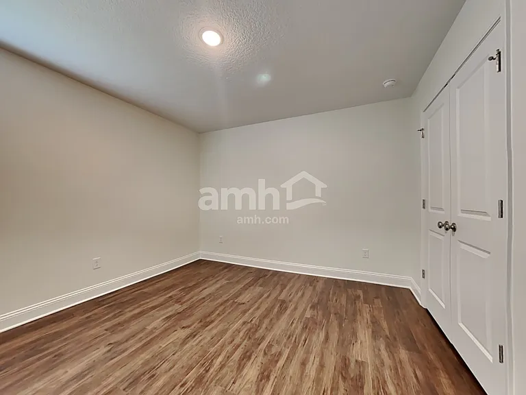 518 Onate Cir — Photo 16