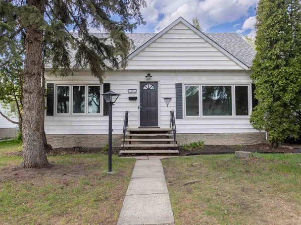 13716 115th Ave NW, Edmonton, AB T5M 3B3