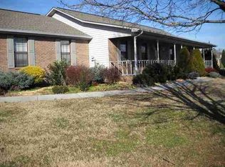 2737 Wisteria Dr, Morristown, TN 37814