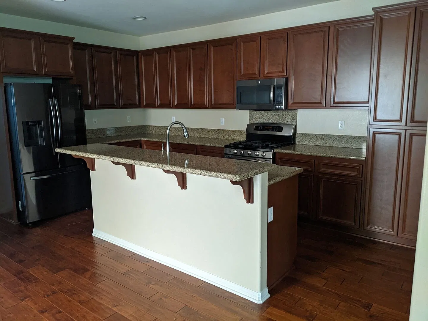 14553 Manchester Avenue Chino 91710 (3 Bed / 3 Bath) — Photo 2