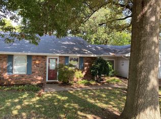 2121 Augusta Dr #A, Henderson, KY 42420