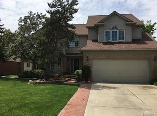 53077 Elysia Dr, Chesterfield, MI 48051