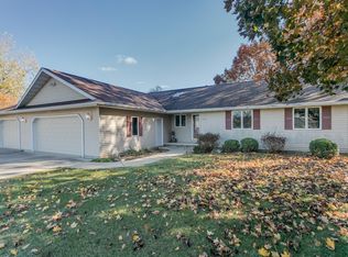 W7575 Highview Ct, Shiocton, WI 54170