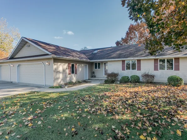 W7575 Highview Ct, Shiocton, WI 54170