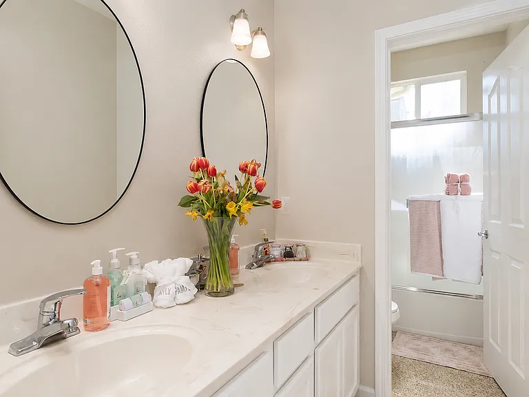 711 Pradera Way — Photo 17