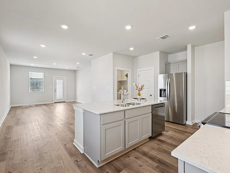 133 Cutleaf Cv — Photo 4