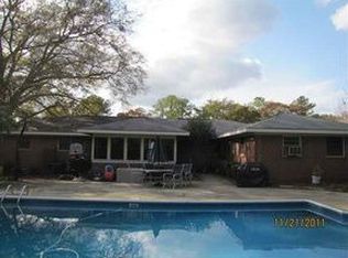 308 Forest Hill Dr, Warner Robins, GA