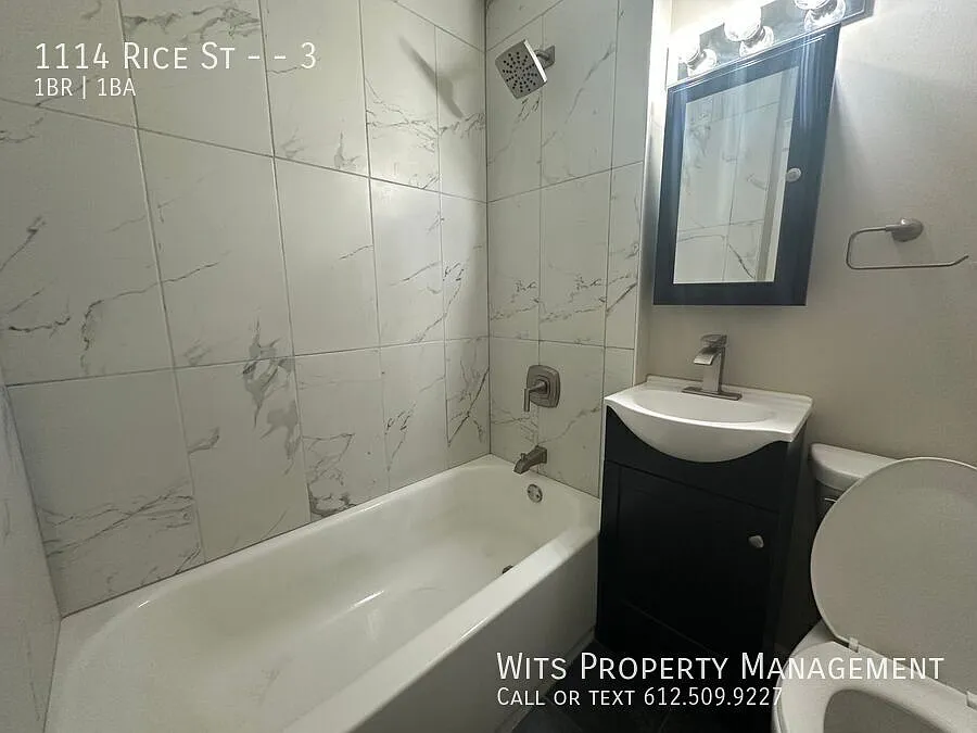 Convenient Living 1bed/1bath Right on Rice — Photo 4