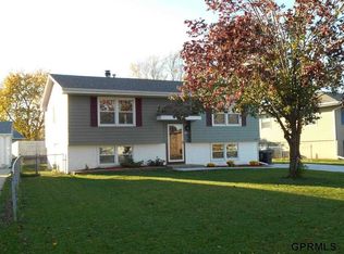 3900 Ramelle Dr, Council Bluffs, IA 51501