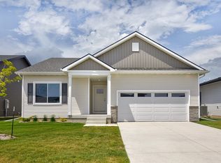 1041 NW Yorktown Dr, Waukee, IA 50263