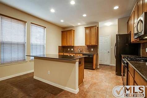 3rd image of 6407 Medici Pl