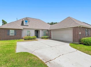 18252 River Landing Dr, Prairieville, LA 70769