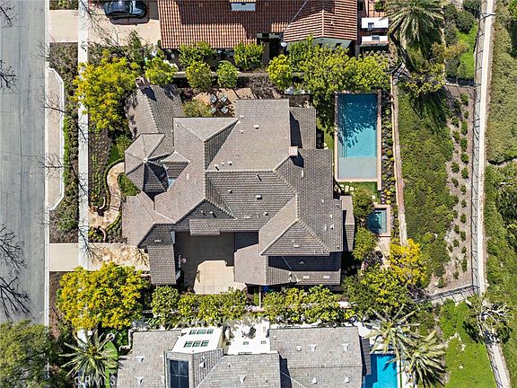 3rd image of 67 Bell Pasture Rd