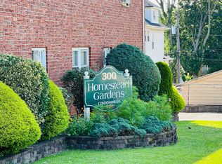 300 E Homestead Ave #2C, Palisades Park, NJ 07650