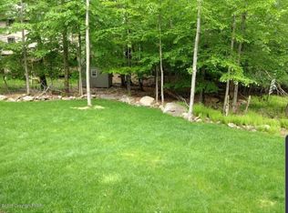 3524 Peak Dr, Tobyhanna, PA