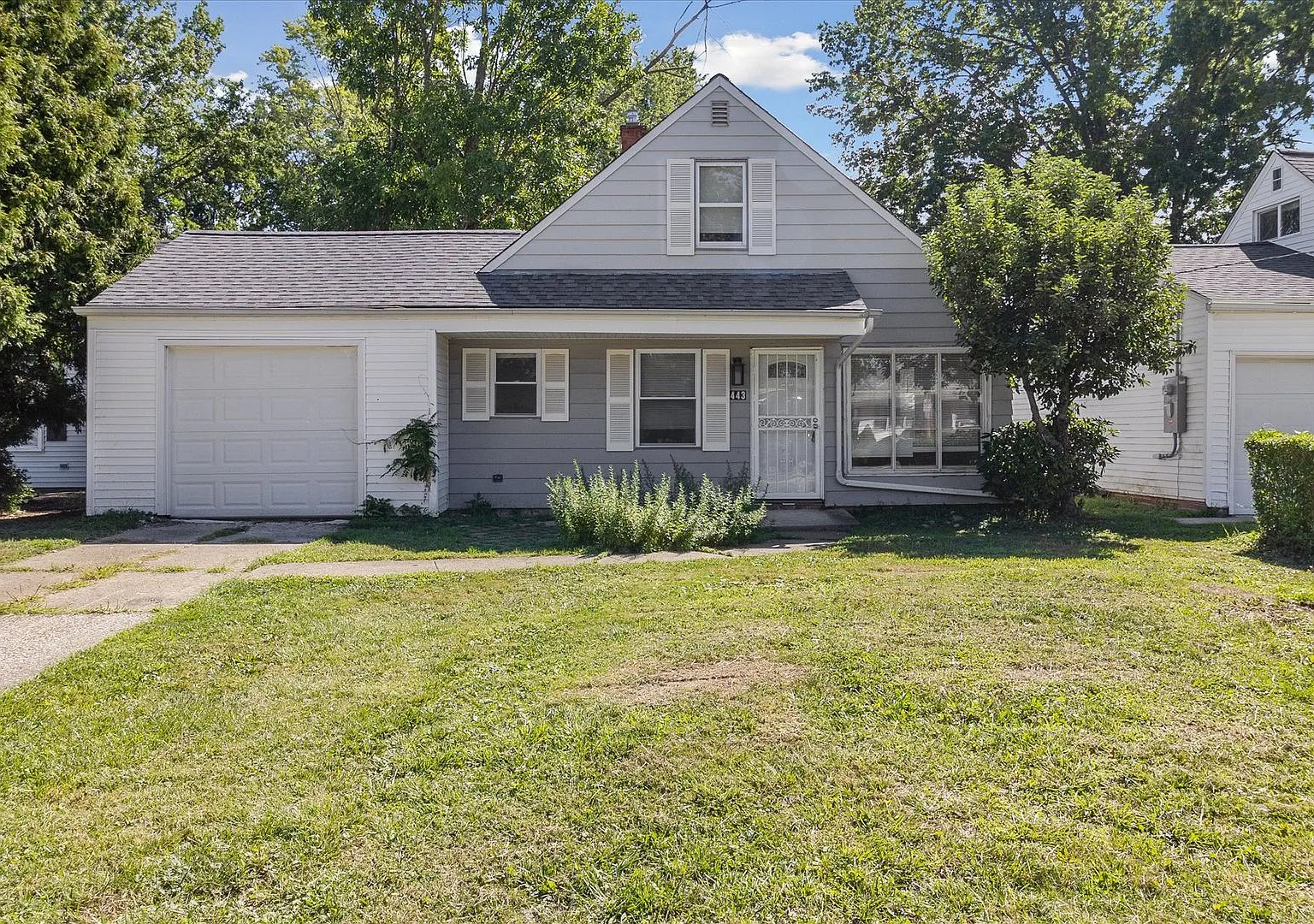 443 Fairway Blvd — Photo 1