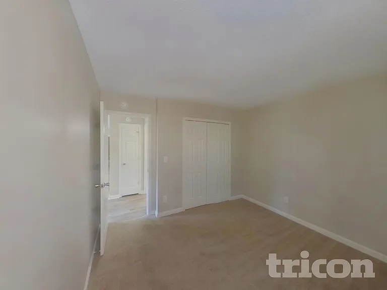 562 Chisolm Way — Photo 13