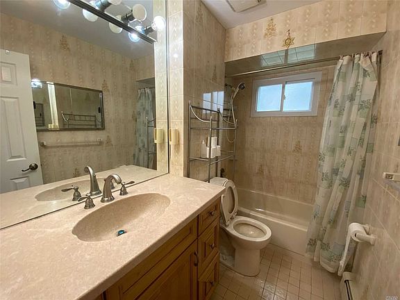 5th image of 2 Martin Ln