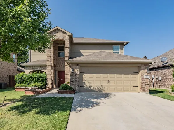 6933 Cruiser Ln, Fort Worth, TX 76179