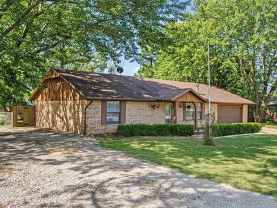 619 W 4th St, Skiatook, OK, 74070