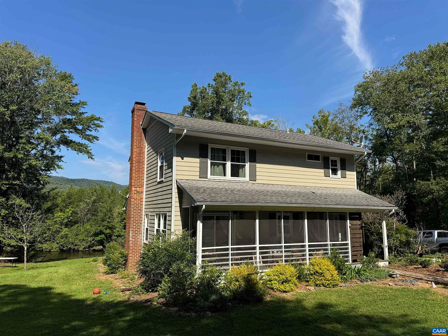 3 bed, 2.5 bath, 1664 sqft, $2,950 — Photo 3