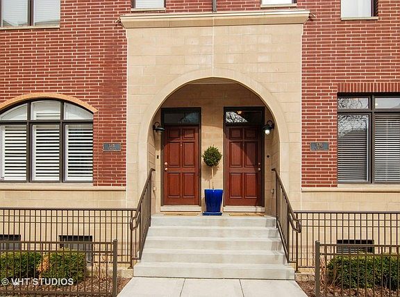 2nd image of 176 N Marion St