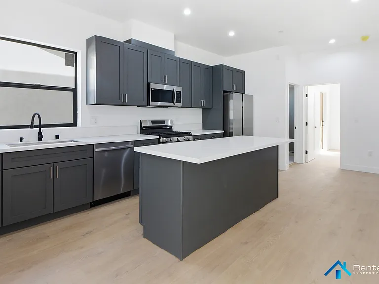 326 3/4 N La Fayette Park Pl — Photo 5