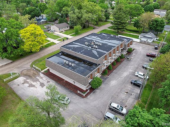 5th image of 35281 Lewis St Unit 20
