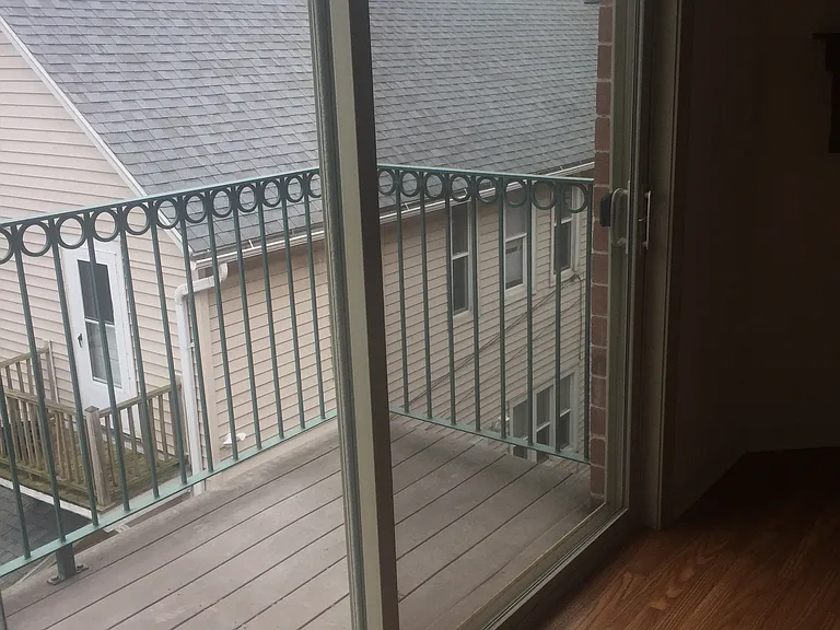 920 Marquette Ave #303 — Photo 38